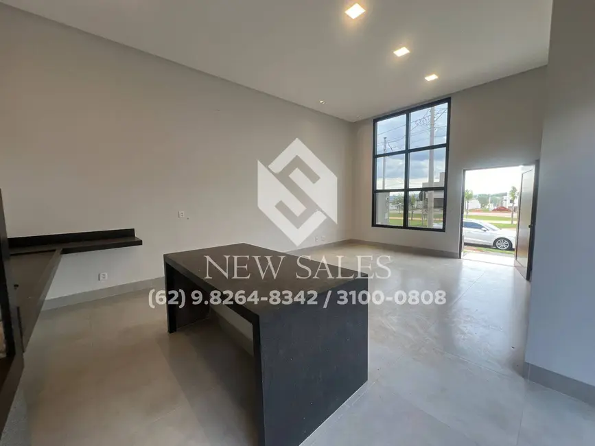 Foto 2 de Casa com 3 quartos à venda, 132m2 em Senador Canedo - GO