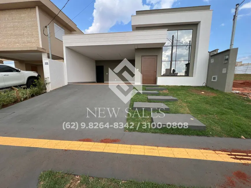 Foto 1 de Casa com 3 quartos à venda, 132m2 em Senador Canedo - GO