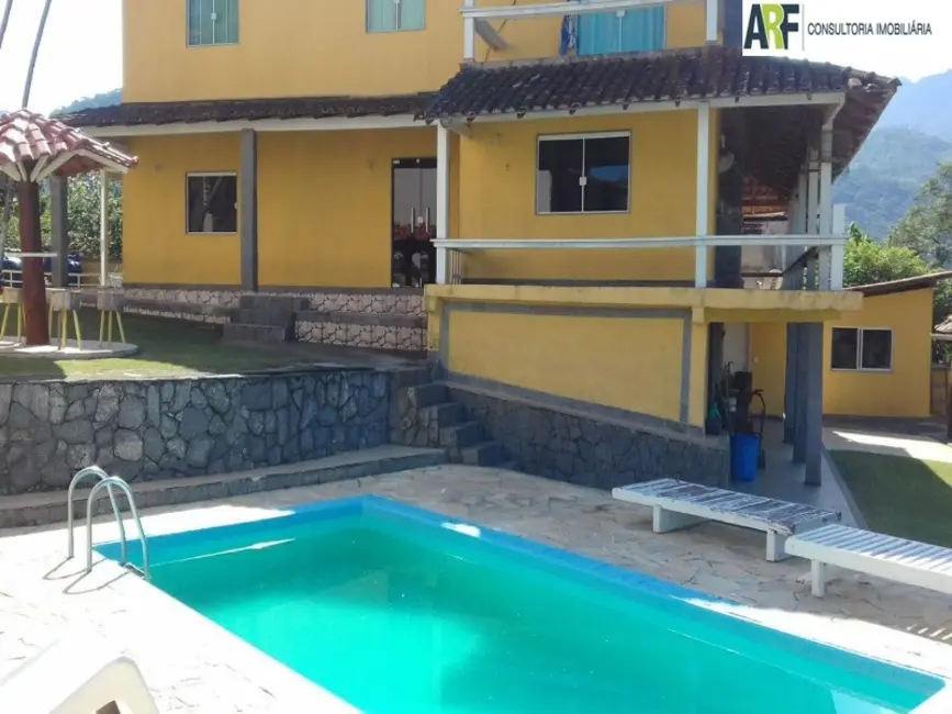 Casa com 2 quartos à venda, 157m2 em Mangaratiba - RJ - imagem 2 Foto 2 de Casa com 2 quartos à venda, 157m2 em Mangaratiba - RJ