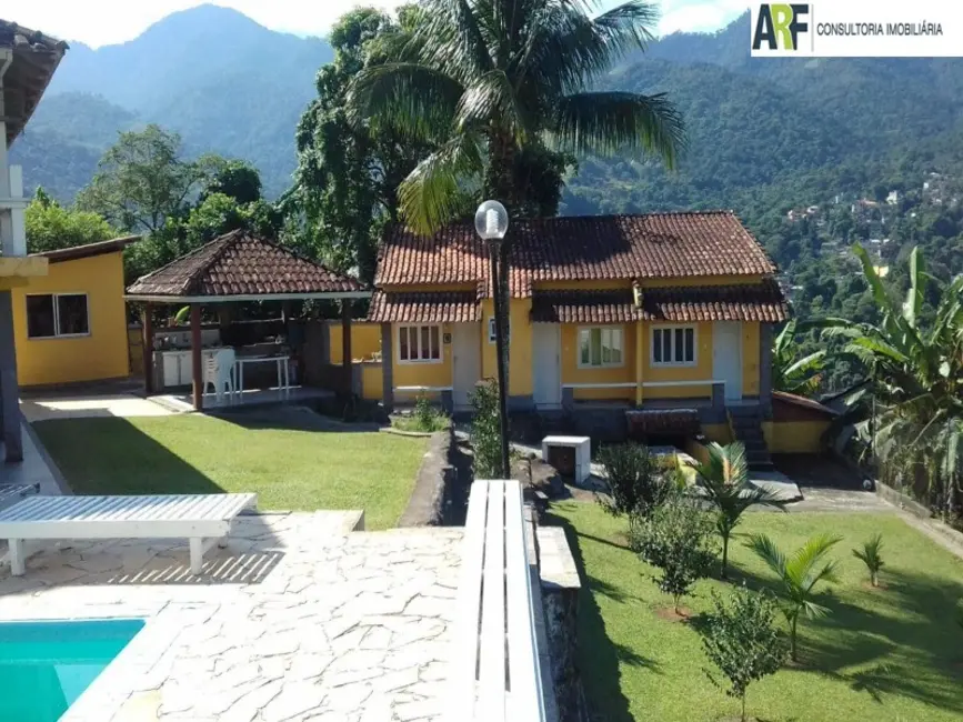 Casa com 2 quartos à venda, 157m2 em Mangaratiba - RJ - imagem 1 Foto 1 de Casa com 2 quartos à venda, 157m2 em Mangaratiba - RJ