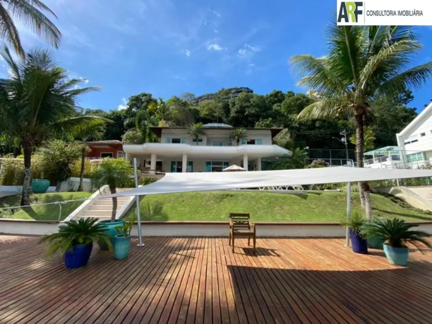 Casa com 6 quartos à venda, 238m2 em Mangaratiba - RJ - imagem 1 Foto 1 de Casa com 6 quartos à venda, 238m2 em Mangaratiba - RJ