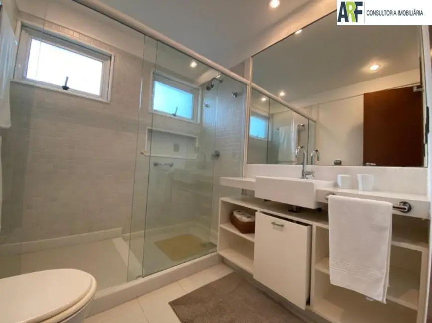 Casa com 6 quartos à venda, 238m2 em Mangaratiba - RJ - imagem 8 Foto 8 de Casa com 6 quartos à venda, 238m2 em Mangaratiba - RJ