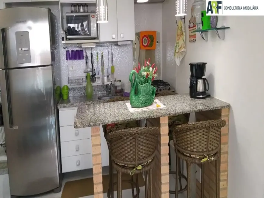 Foto 2 de Apartamento com 2 quartos à venda, 50m2 em Mangaratiba - RJ