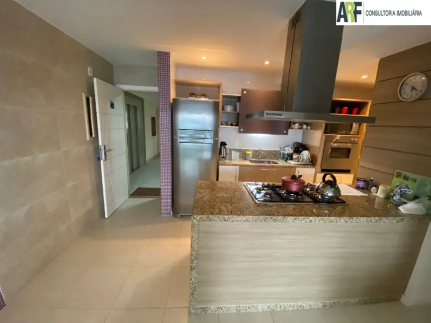 Foto 3 de Apartamento com 4 quartos à venda, 159m2 em Mangaratiba - RJ