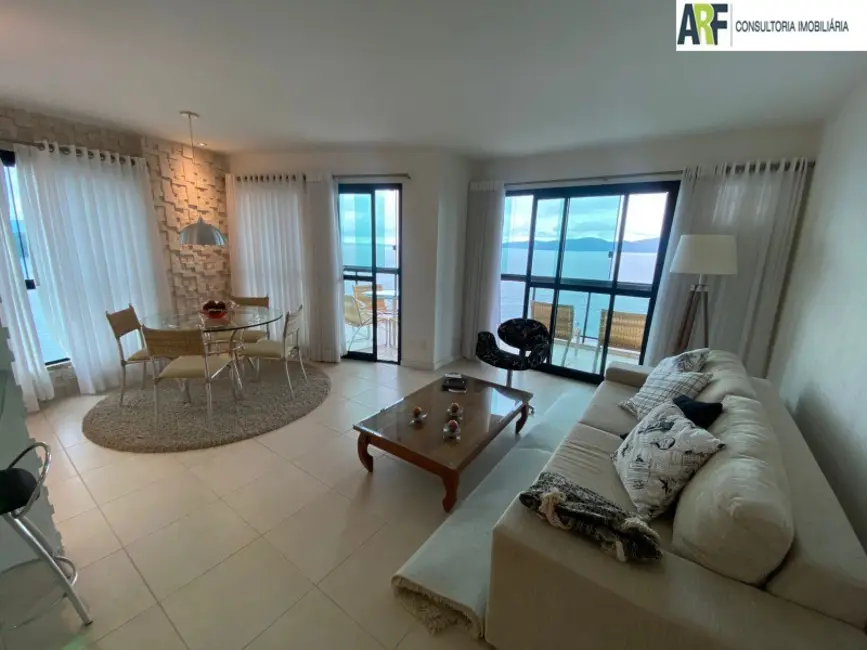 Foto 1 de Apartamento com 4 quartos à venda, 159m2 em Mangaratiba - RJ