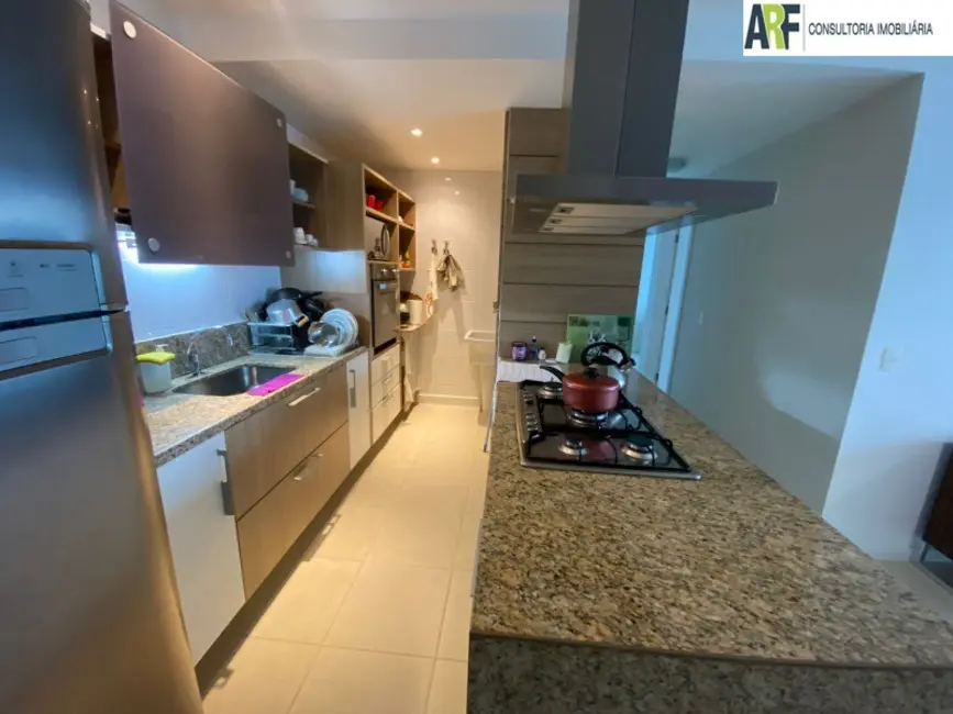 Foto 2 de Apartamento com 4 quartos à venda, 159m2 em Mangaratiba - RJ