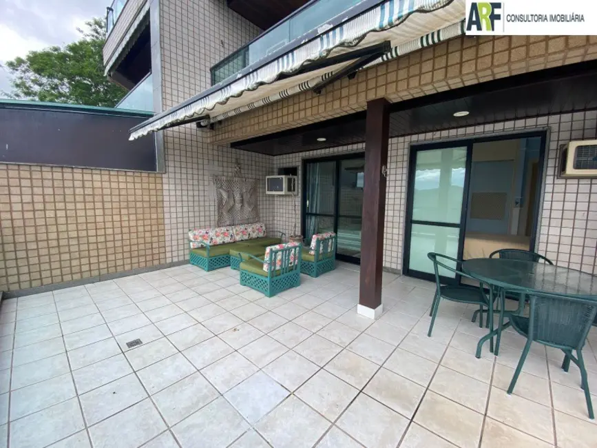 Foto 5 de Apartamento com 5 quartos à venda, 208m2 em Mangaratiba - RJ