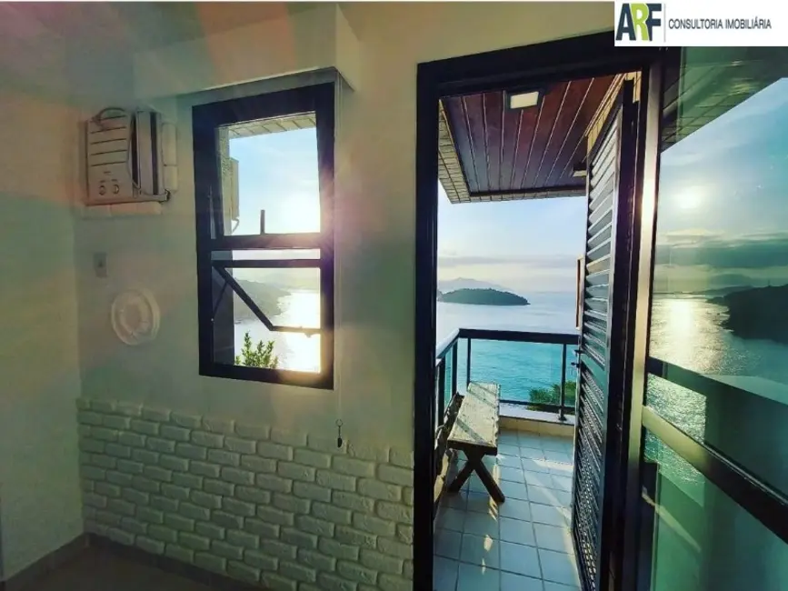 Apartamento com 2 quartos à venda, 85m2 em Mangaratiba - RJ - imagem 3 Foto 3 de Apartamento com 2 quartos à venda, 85m2 em Mangaratiba - RJ