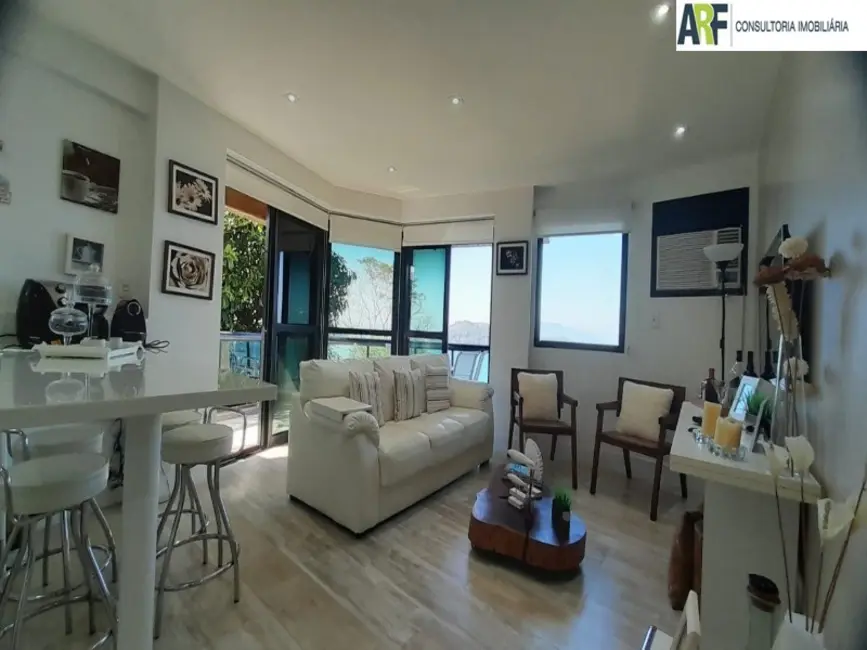 Foto 1 de Apartamento com 3 quartos à venda, 125m2 em Mangaratiba - RJ