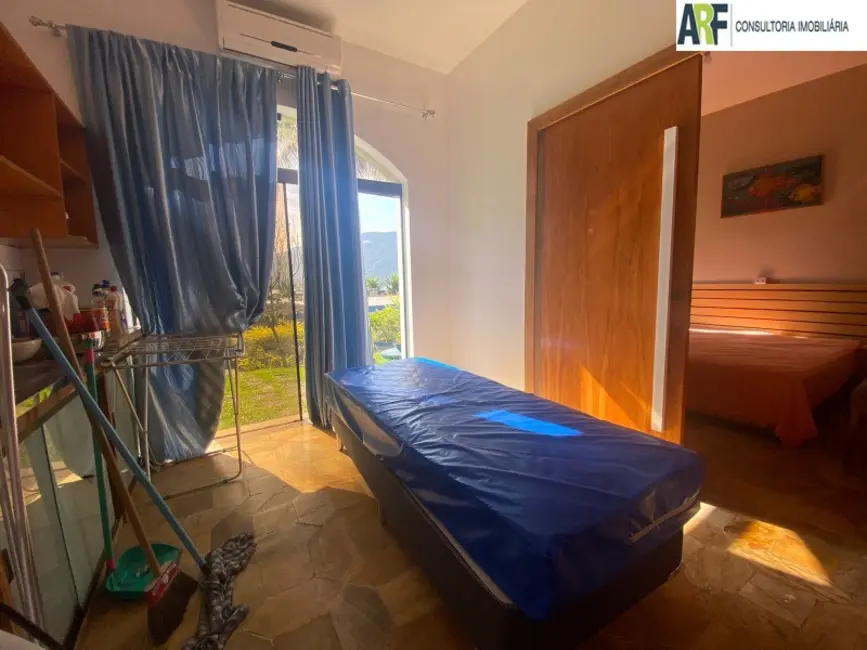 Sala Comercial com 5 quartos à venda, 1400m2 em Centro, Mangaratiba - RJ - imagem 7 Foto 7 de Sala Comercial com 5 quartos à venda, 1400m2 em Centro, Mangaratiba - RJ