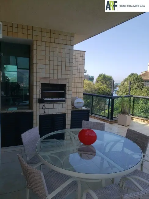 Foto 8 de Apartamento com 4 quartos à venda, 190m2 em Mangaratiba - RJ