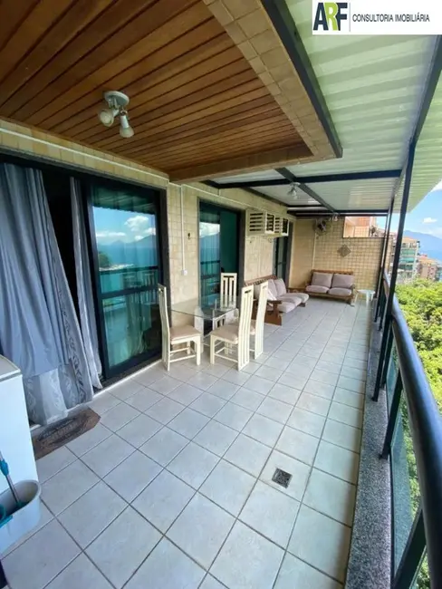 Foto 3 de Apartamento com 2 quartos à venda, 113m2 em Mangaratiba - RJ