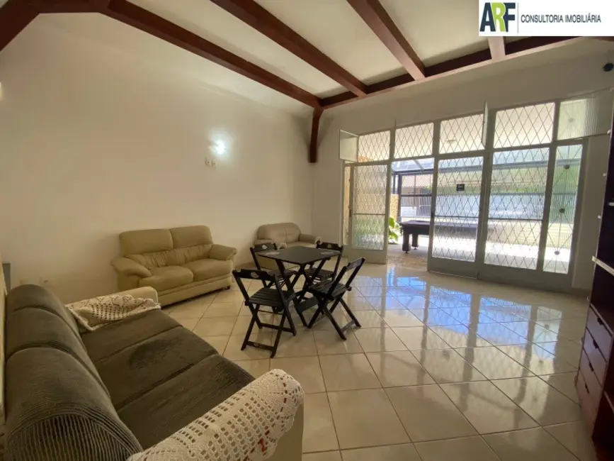 Casa com 5 quartos à venda, 432m2 em Mangaratiba - RJ - imagem 2 Foto 2 de Casa com 5 quartos à venda, 432m2 em Mangaratiba - RJ