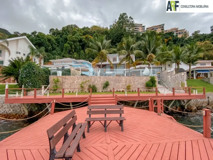 Foto 2 de Casa de Condomínio com 6 quartos à venda, 900m2 em Mangaratiba - RJ