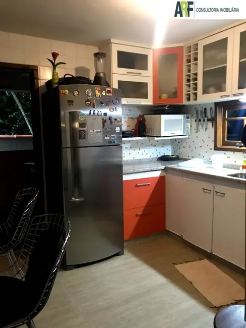 Foto 8 de Casa de Condomínio com 3 quartos à venda, 260m2 em Retiro (Cunhambebe), Angra Dos Reis - RJ