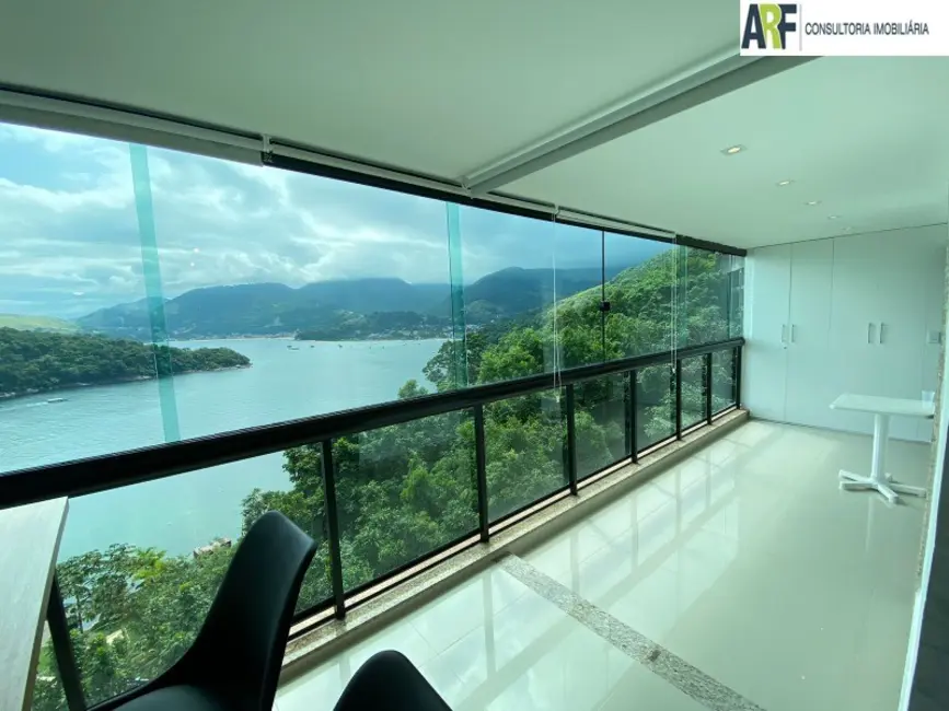 Foto 2 de Apartamento com 2 quartos à venda, 80m2 em Mangaratiba - RJ