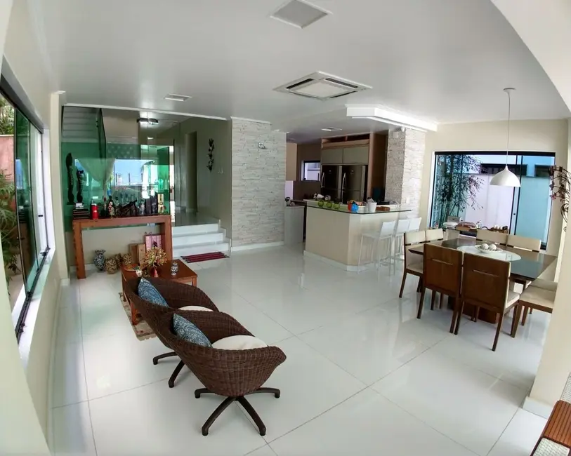 Casa de Condomínio com 1 quarto à venda, 283m2 em Mangaratiba - RJ - imagem 3 Foto 3 de Casa de Condomínio com 1 quarto à venda, 283m2 em Mangaratiba - RJ