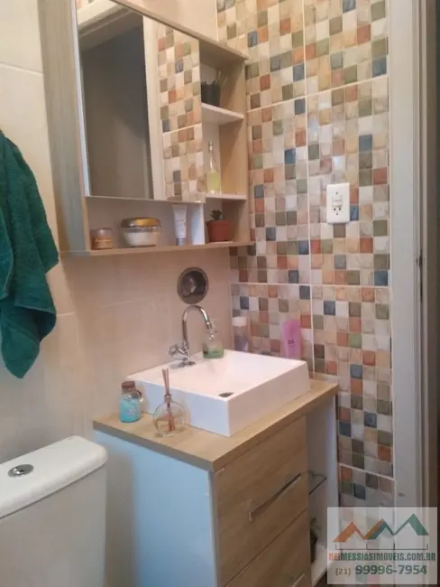 Casa com 5 quartos à venda, 250m2 em Centro, Marica - RJ - imagem 5 Foto 5 de Casa com 5 quartos à venda, 250m2 em Centro, Marica - RJ