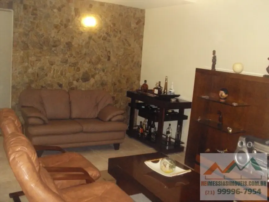 Foto 6 de Casa com 5 quartos à venda, 250m2 em Centro, Marica - RJ