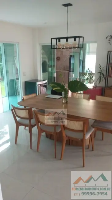 Foto 8 de Casa com 4 quartos à venda, 275m2 em Marica - RJ