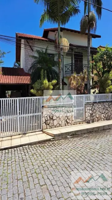 Foto 2 de Casa de Condomínio com 4 quartos à venda, 256m2 em Itapeba, Marica - RJ