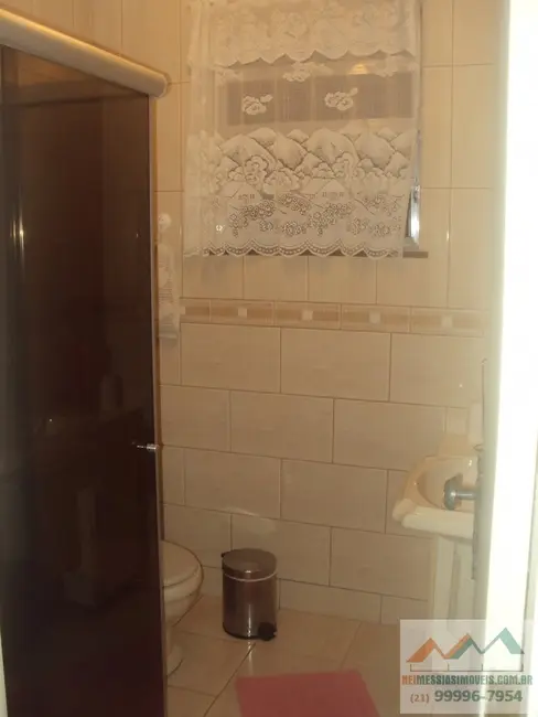 Foto 8 de Sala Comercial com 5 quartos para alugar, 250m2 em Centro, Marica - RJ