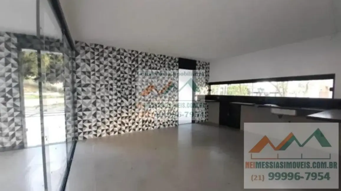 Foto 5 de Casa com 4 quartos à venda, 235m2 em Ubatiba, Marica - RJ