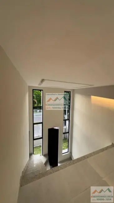 Casa de Condomínio com 3 quartos à venda, 180m2 em Flamengo, Marica - RJ - imagem 4 Foto 4 de Casa de Condomínio com 3 quartos à venda, 180m2 em Flamengo, Marica - RJ