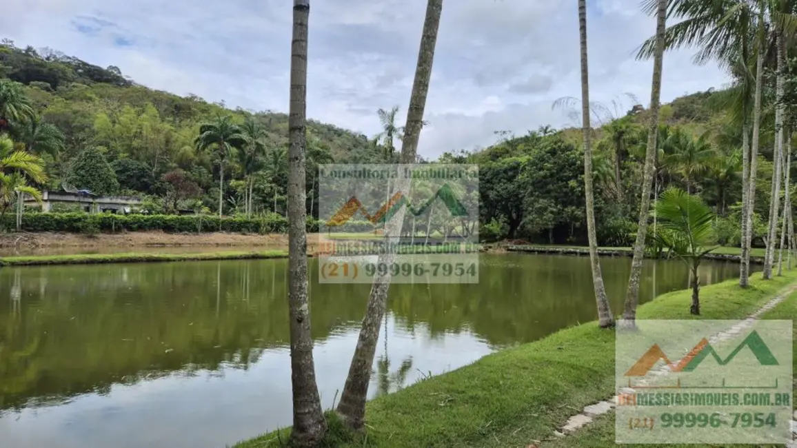 Foto 1 de Fazenda / Haras com 4 quartos à venda, 300m2 em Centro, Rio Bonito - RJ