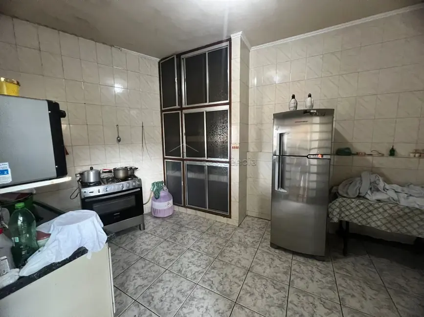 Foto 2 de Sobrado com 3 quartos à venda, 270m2 em Mococa - SP