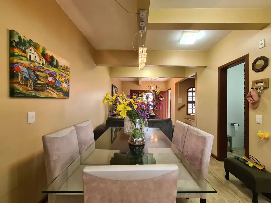 Casa com 3 quartos à venda, 110m2 em Centro, Xangri-lá - RS - imagem 6 Foto 6 de Casa com 3 quartos à venda, 110m2 em Centro, Xangri-lá - RS