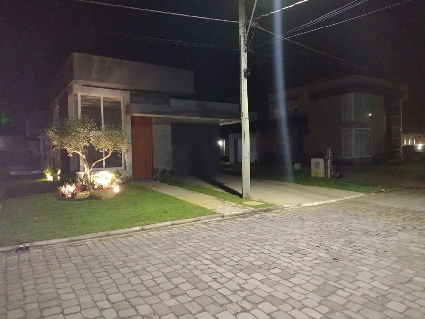 Foto 1 de Casa com 3 quartos à venda, 438m2 em Osorio - RS