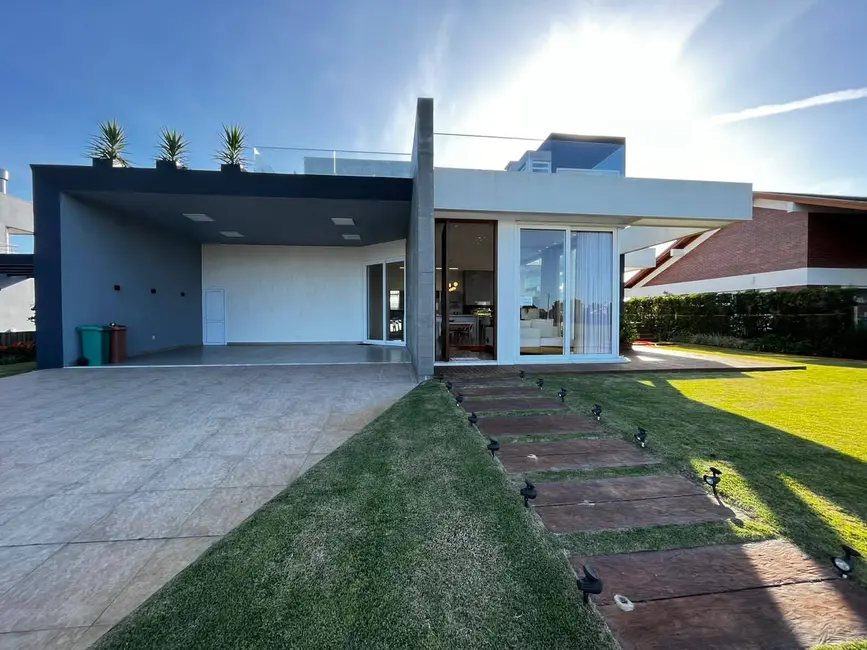 Foto 1 de Casa com 4 quartos à venda em Osorio - RS