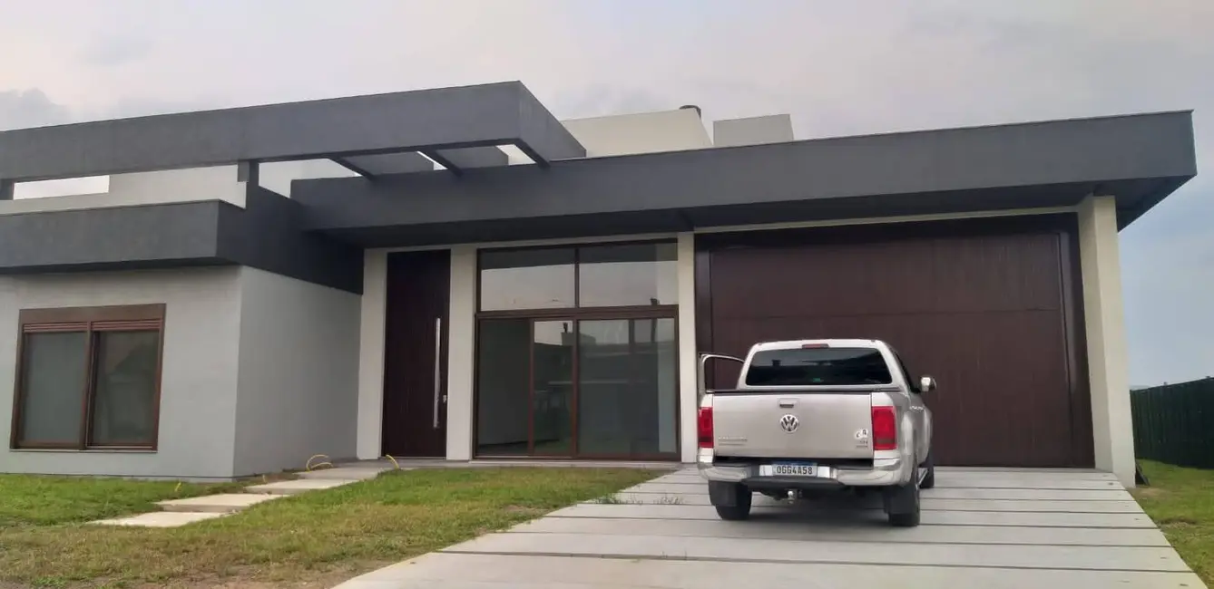 Foto 2 de Casa com 4 quartos à venda, 600m2 em Osorio - RS