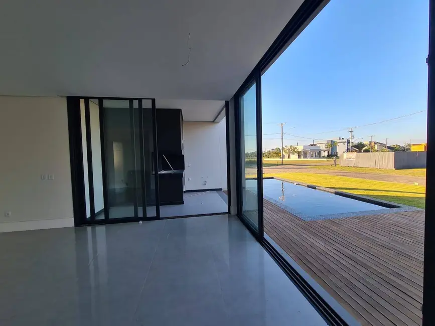 Foto 2 de Casa com 5 quartos à venda, 600m2 em Osorio - RS