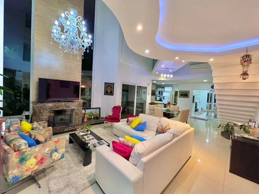 Foto 1 de Casa com 4 quartos à venda, 3030m2 em Xangri-lá - RS