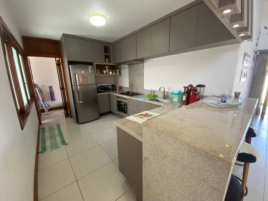 Foto 2 de Casa com 3 quartos à venda, 300m2 em Osorio - RS