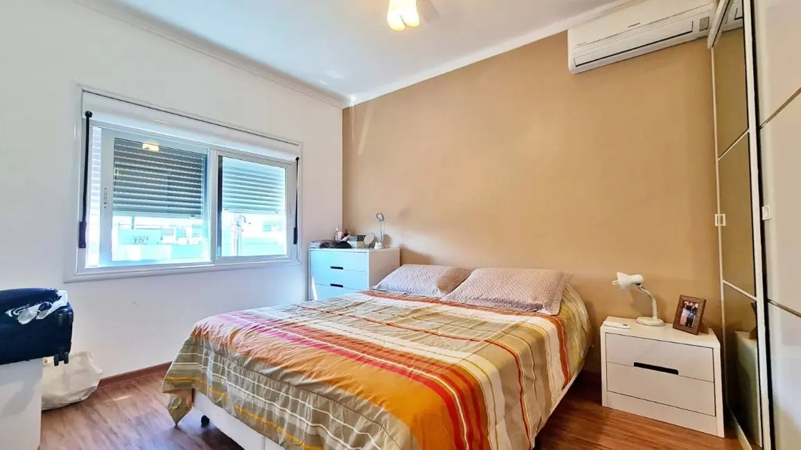 Foto 9 de Casa com 4 quartos à venda em Xangri-lá - RS