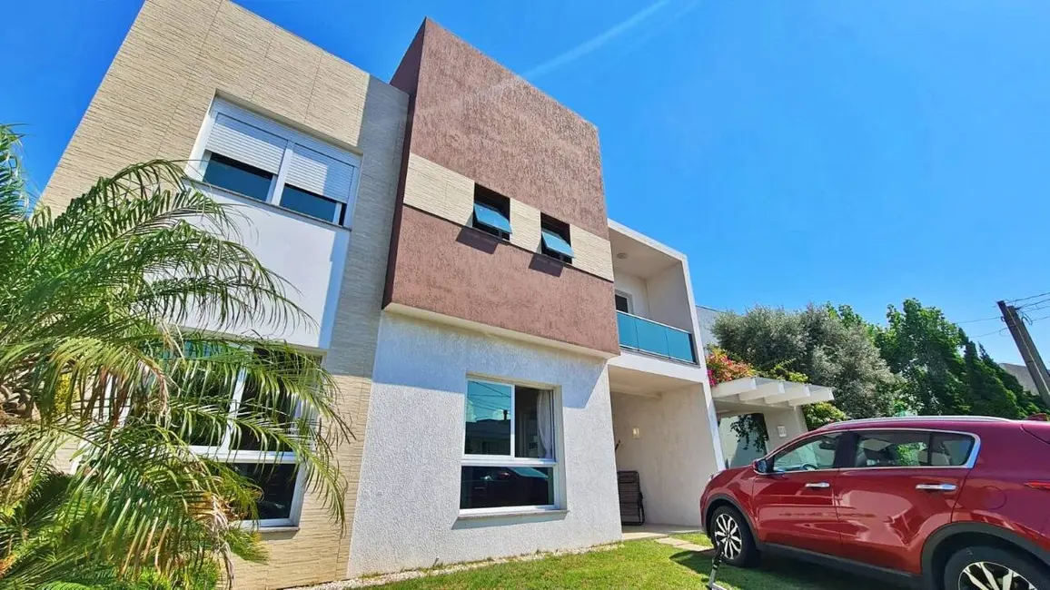 Foto 2 de Casa com 4 quartos à venda em Xangri-lá - RS