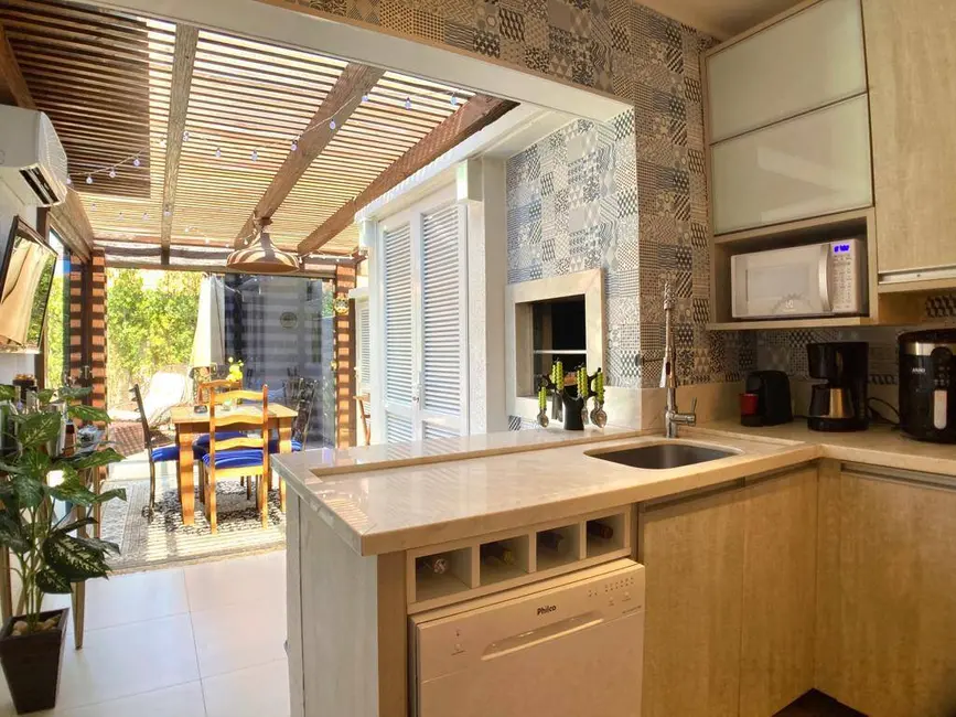 Foto 6 de Casa com 3 quartos à venda em Xangri-lá - RS