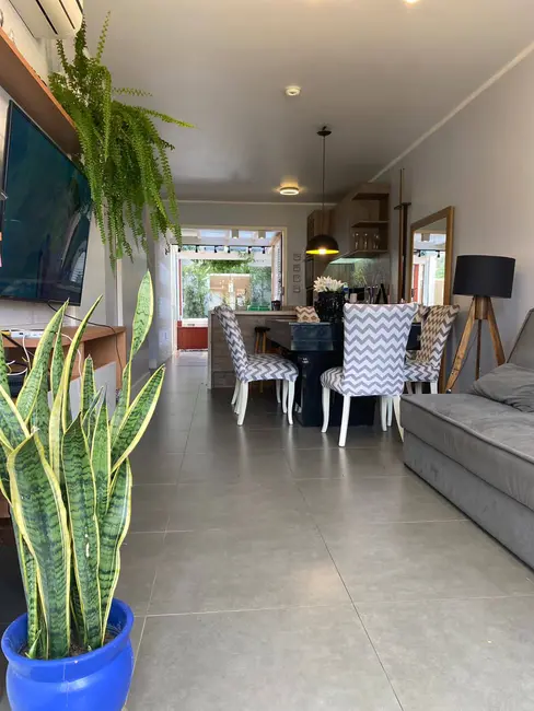 Foto 1 de Casa com 3 quartos à venda, 70m2 em Xangri-lá - RS