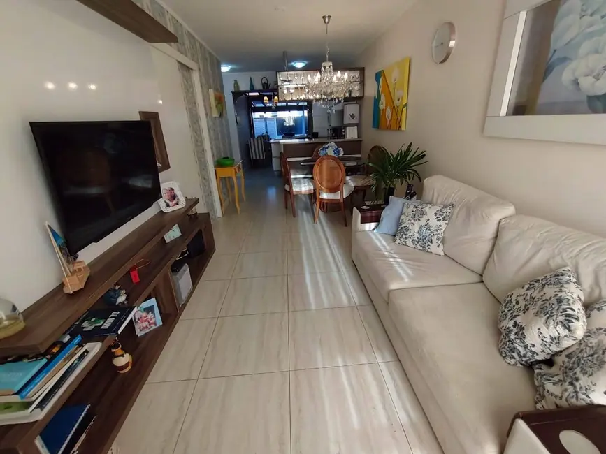 Foto 3 de Casa com 3 quartos à venda, 70m2 em Xangri-lá - RS