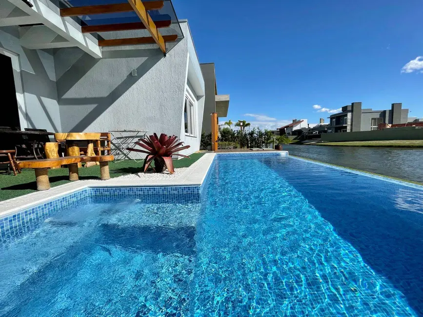 Foto 5 de Casa com 4 quartos à venda em Xangri-lá - RS