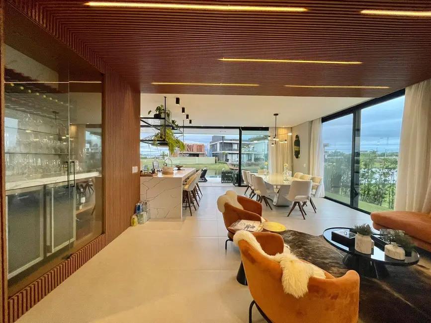 Casa com 5 quartos à venda, 457m2 em Centro, Xangri-lá - RS - imagem 6 Foto 6 de Casa com 5 quartos à venda, 457m2 em Centro, Xangri-lá - RS