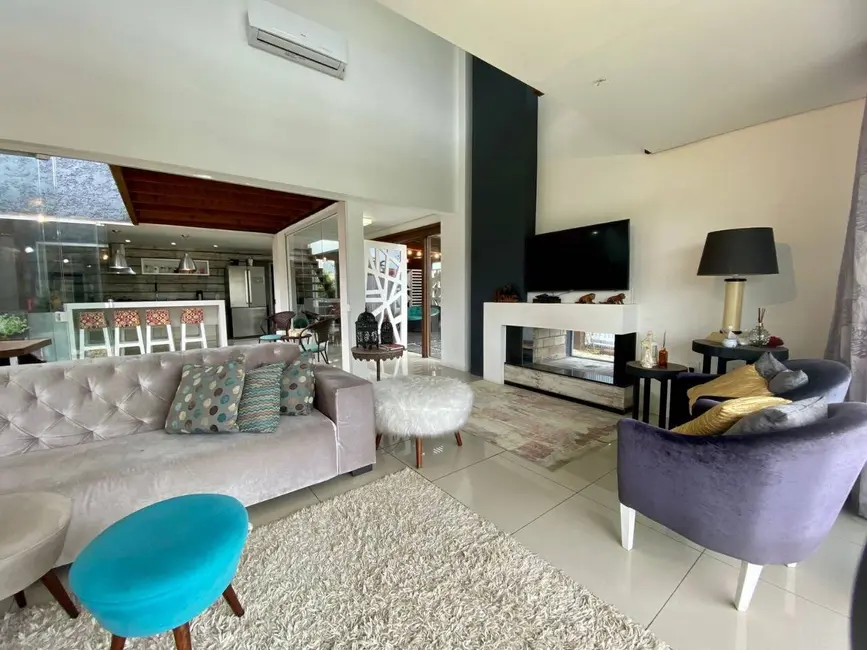 Casa com 3 quartos à venda em Xangri-lá - RS - imagem 2 Foto 2 de Casa com 3 quartos à venda em Xangri-lá - RS