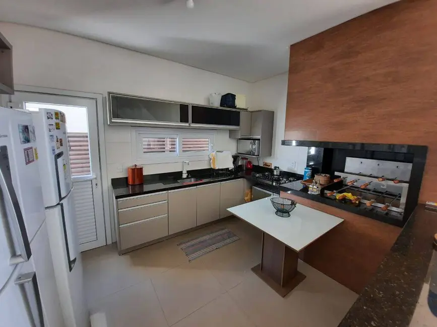 Foto 5 de Casa com 4 quartos à venda, 300m2 em Centro, Xangri-lá - RS