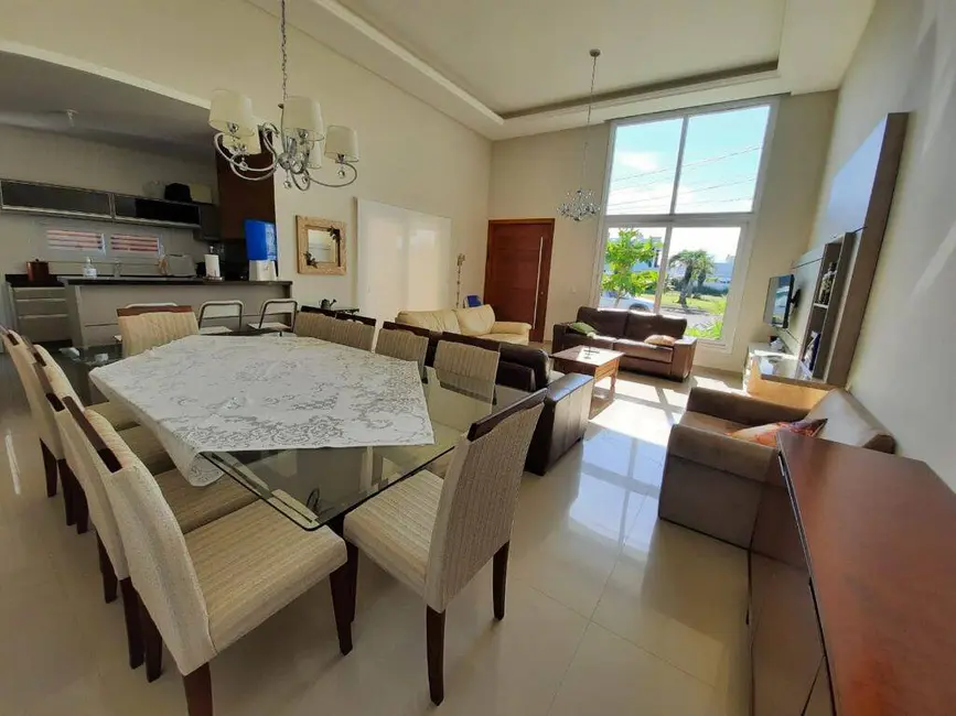Foto 2 de Casa com 4 quartos à venda, 300m2 em Centro, Xangri-lá - RS