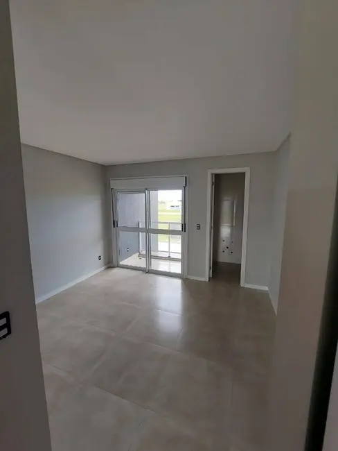 Casa com 2 quartos à venda, 100m2 em Centro, Xangri-lá - RS - imagem 4 Foto 4 de Casa com 2 quartos à venda, 100m2 em Centro, Xangri-lá - RS