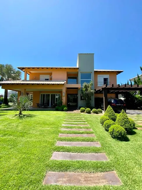 Casa com 5 quartos à venda, 962m2 em Xangri-lá - RS - imagem 2 Foto 2 de Casa com 5 quartos à venda, 962m2 em Xangri-lá - RS