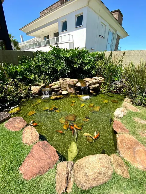 Casa com 5 quartos à venda, 962m2 em Xangri-lá - RS - imagem 6 Foto 6 de Casa com 5 quartos à venda, 962m2 em Xangri-lá - RS